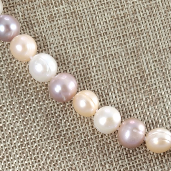 REAL 17" Multi Pearl Necklace - Picture 6 of 8